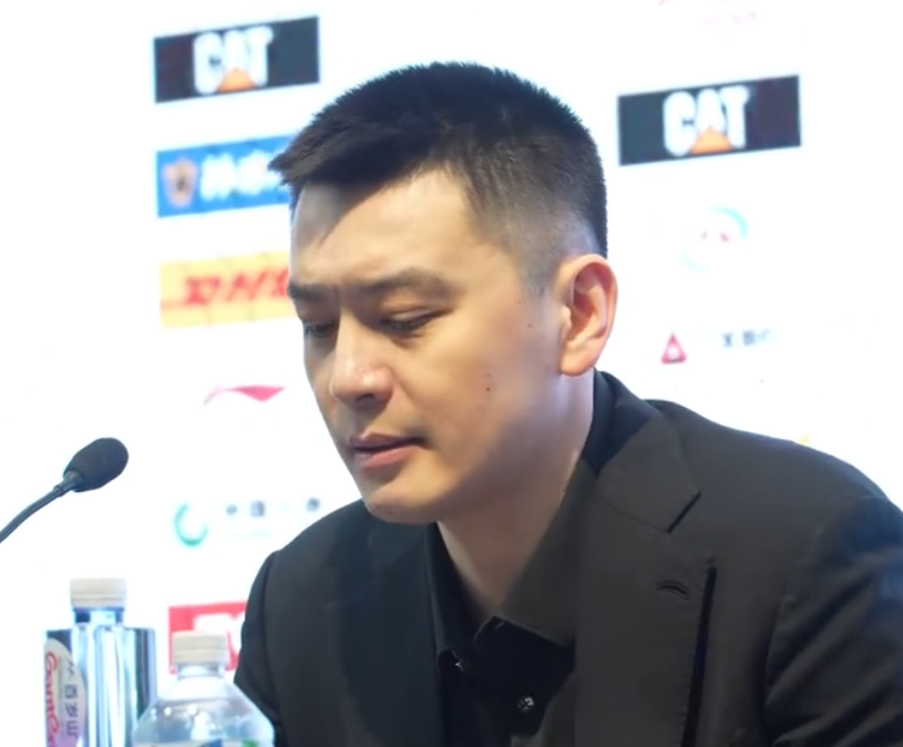 开云新版App下载-胜新疆发布会！杨鸣爆赞赵继伟但未回正轨，继伟亲承恢复期很着急